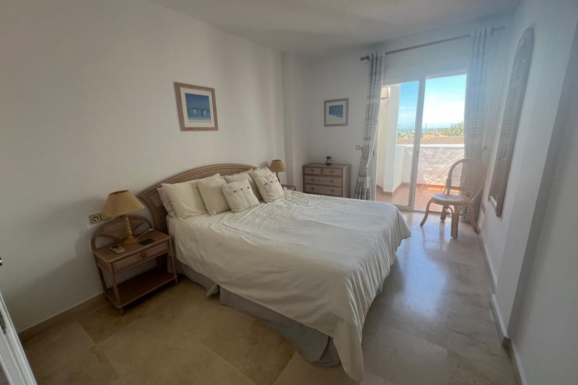 Rynek wtórny - apartment - Estepona - Bel Air