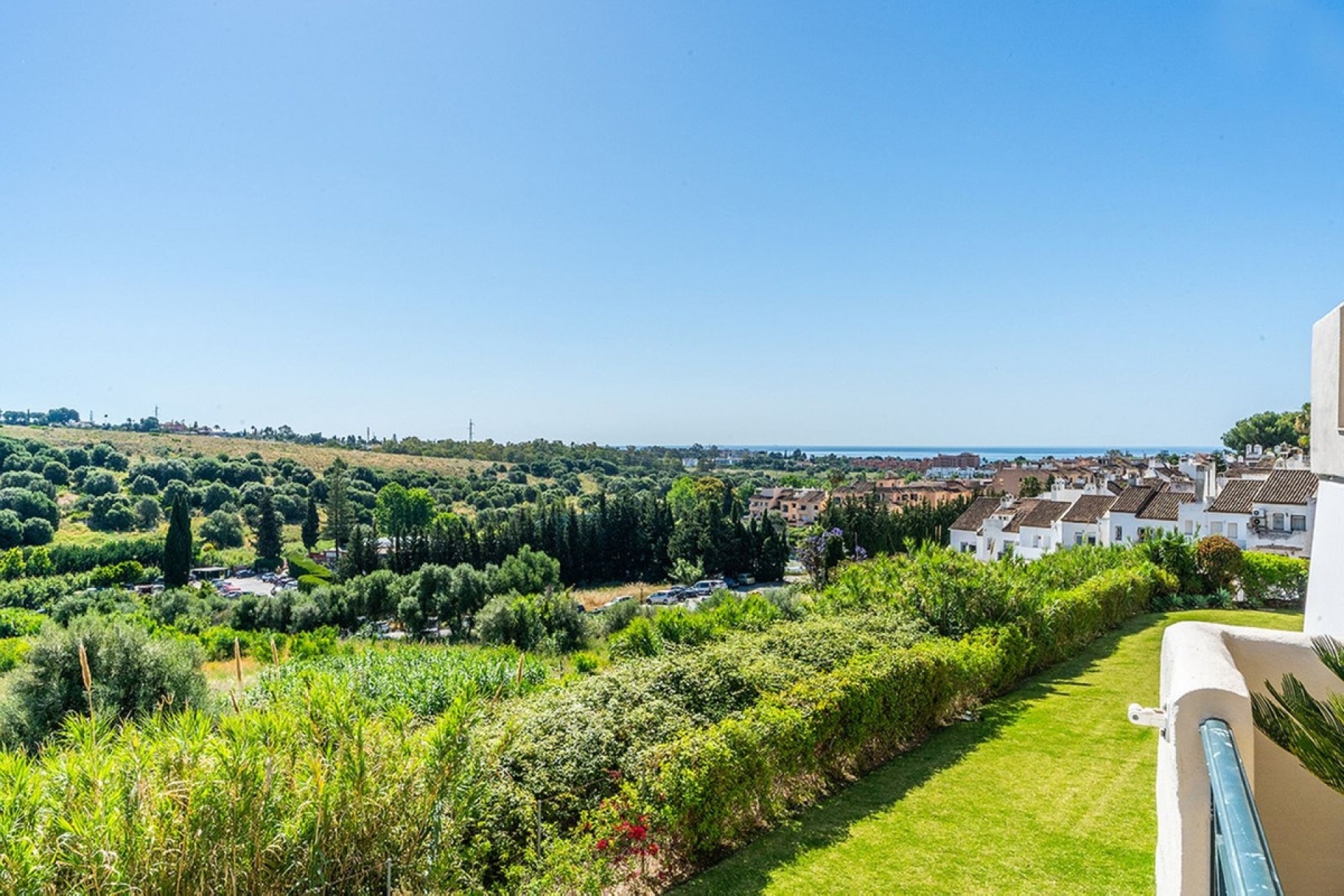 Rynek wtórny - apartment - Estepona - Bel Air