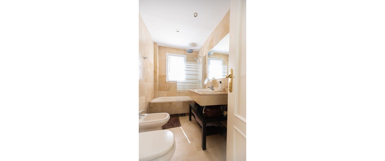 Rynek wtórny - apartment - Estepona - Bel Air