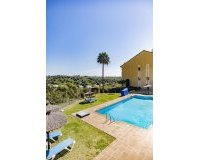 Rynek wtórny - apartment - Estepona - Bel Air