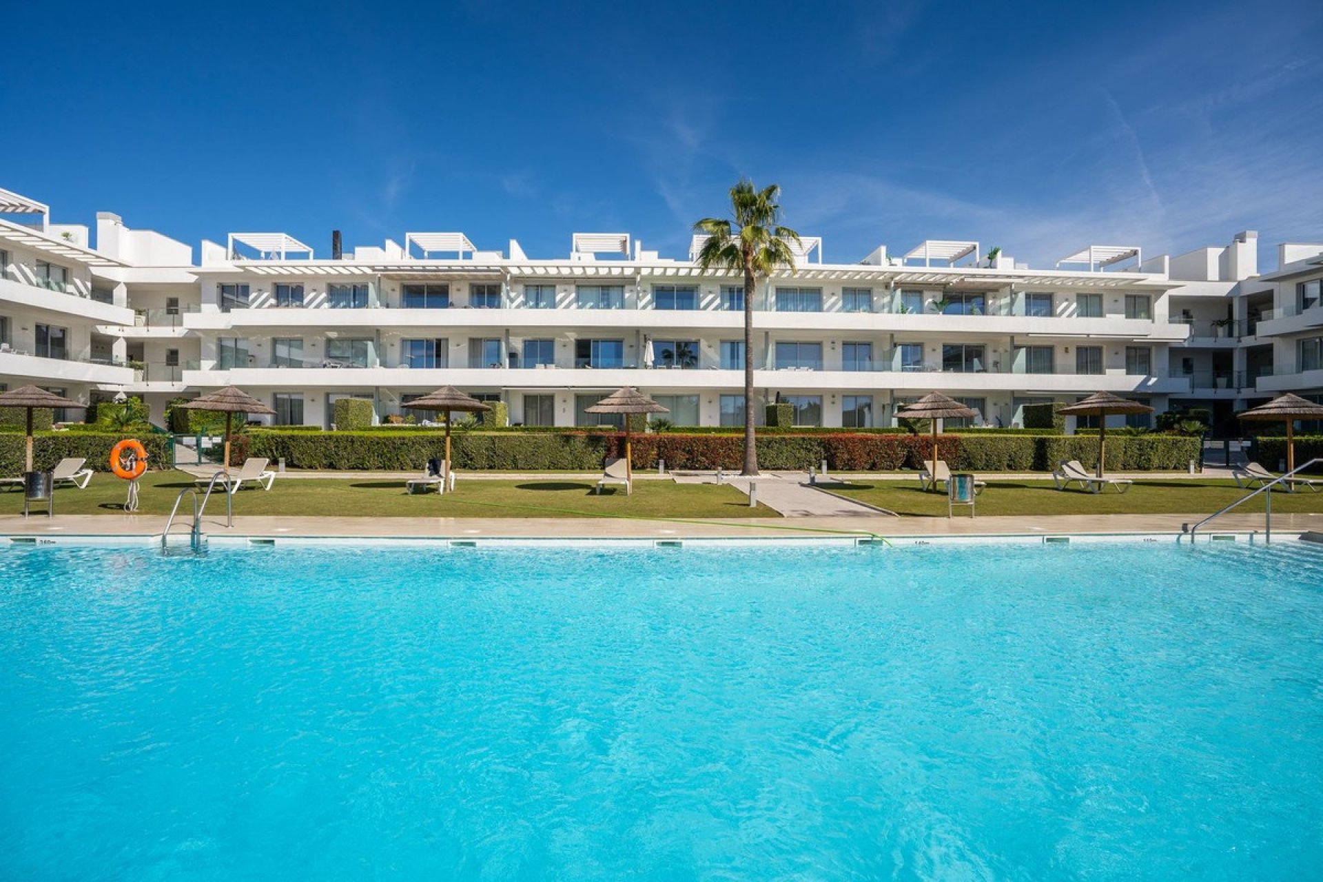 Rynek wtórny - apartment - Estepona - Bel Air