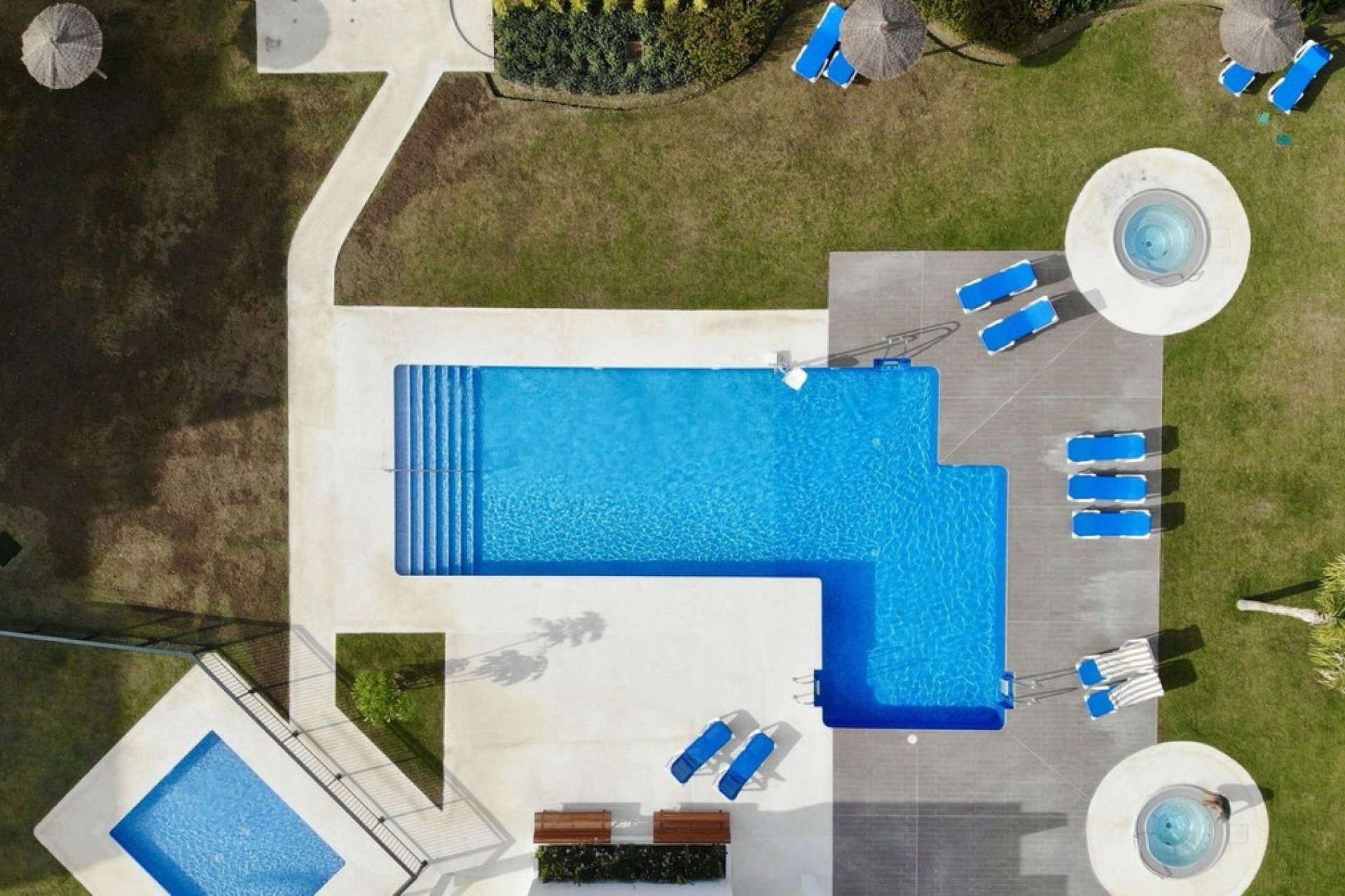 Rynek wtórny - apartment - Estepona - Bel Air