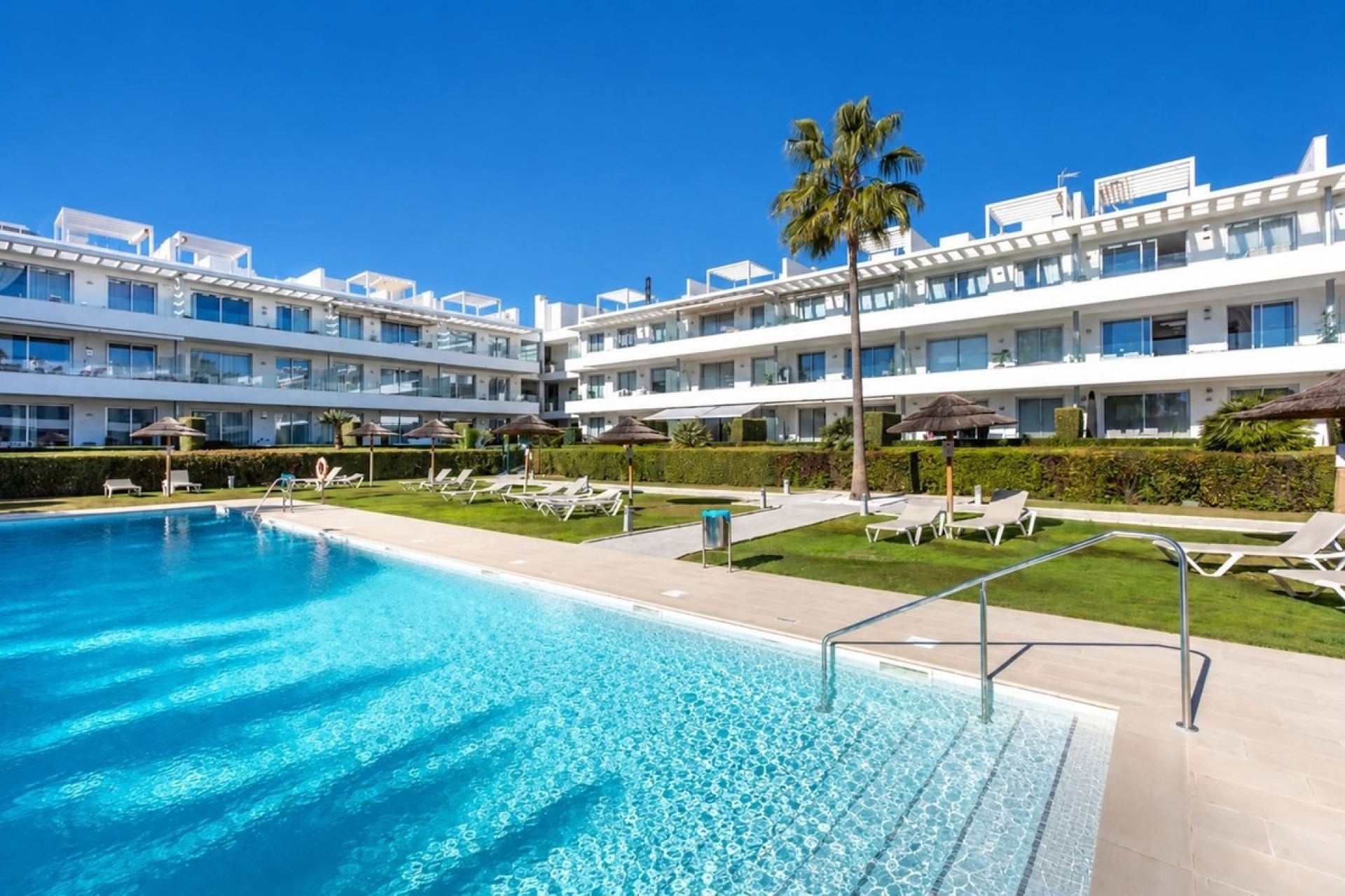 Rynek wtórny - apartment - Estepona - Bel Air