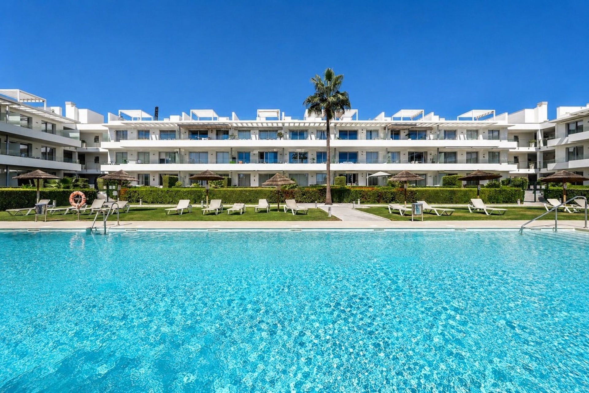 Rynek wtórny - apartment - Estepona - Bel Air