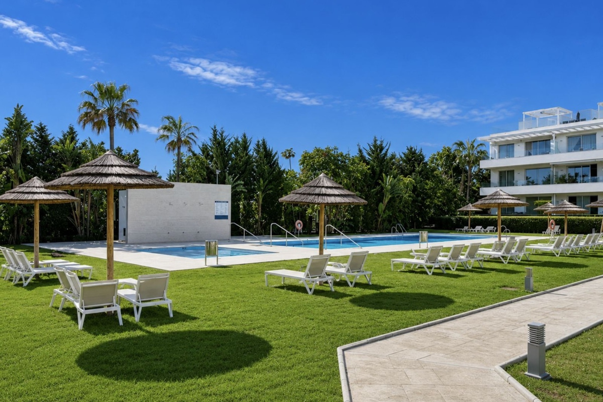Rynek wtórny - apartment - Estepona - Bel Air