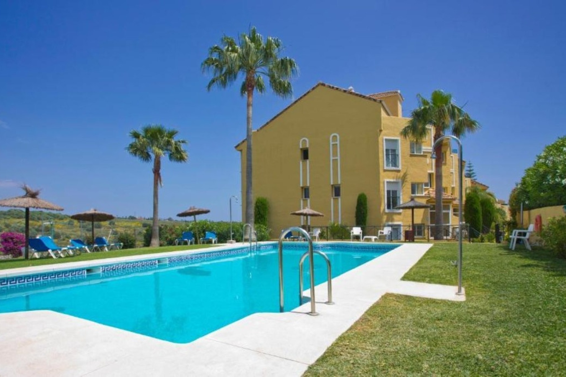 Rynek wtórny - apartment - Estepona - Bel Air