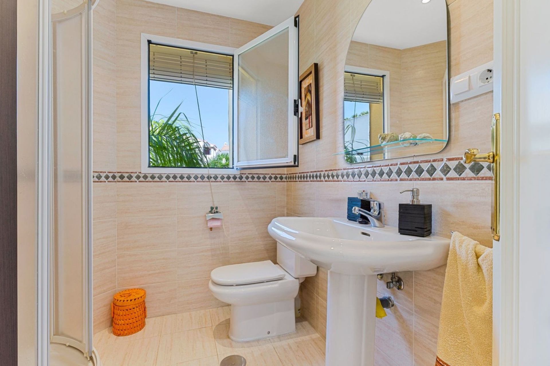 Rynek wtórny - apartment - Estepona - Bel Air