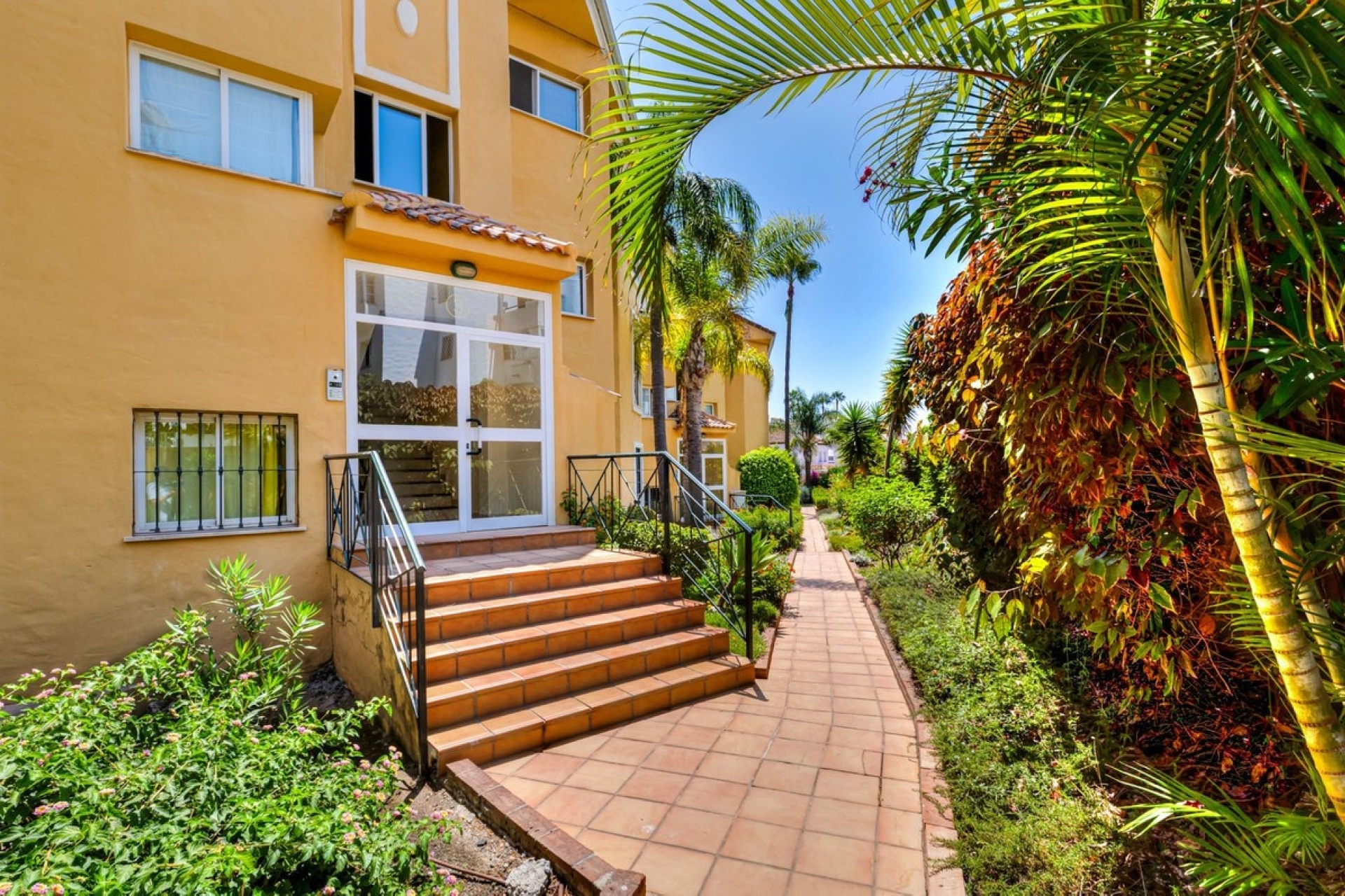 Rynek wtórny - apartment - Estepona - Bel Air