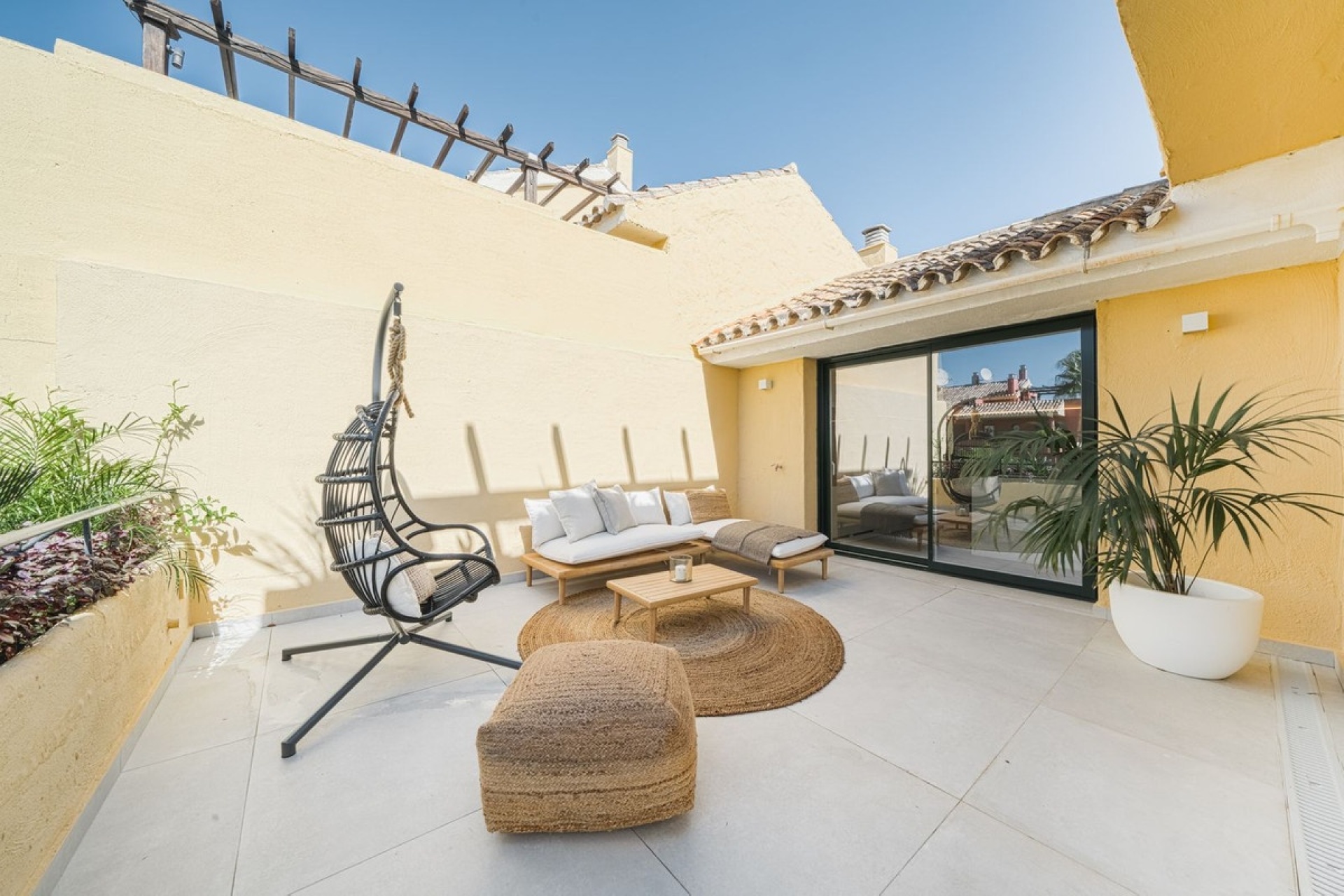 Rynek wtórny - apartment - Estepona - Bel Air