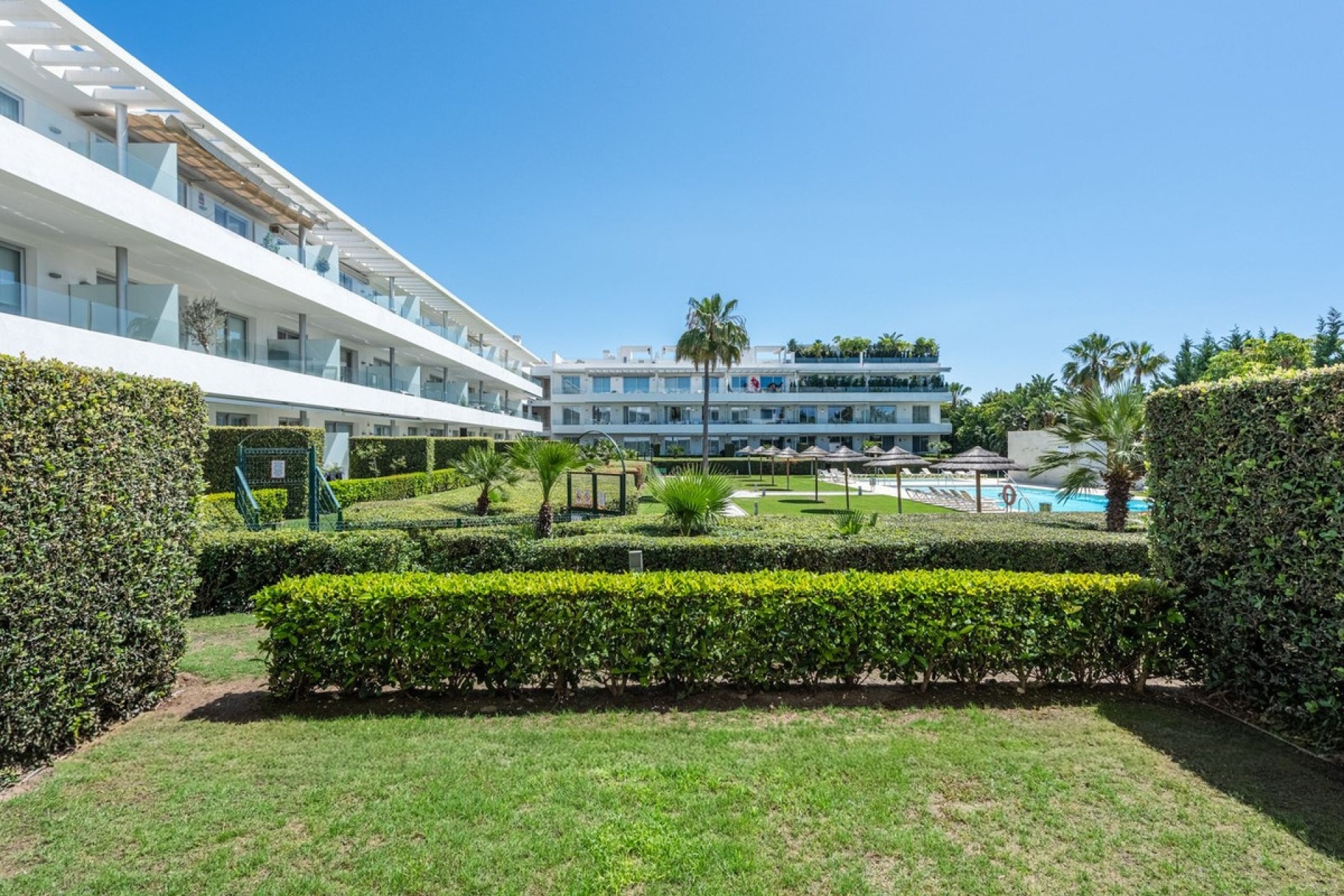 Rynek wtórny - apartment - Estepona - Bel Air