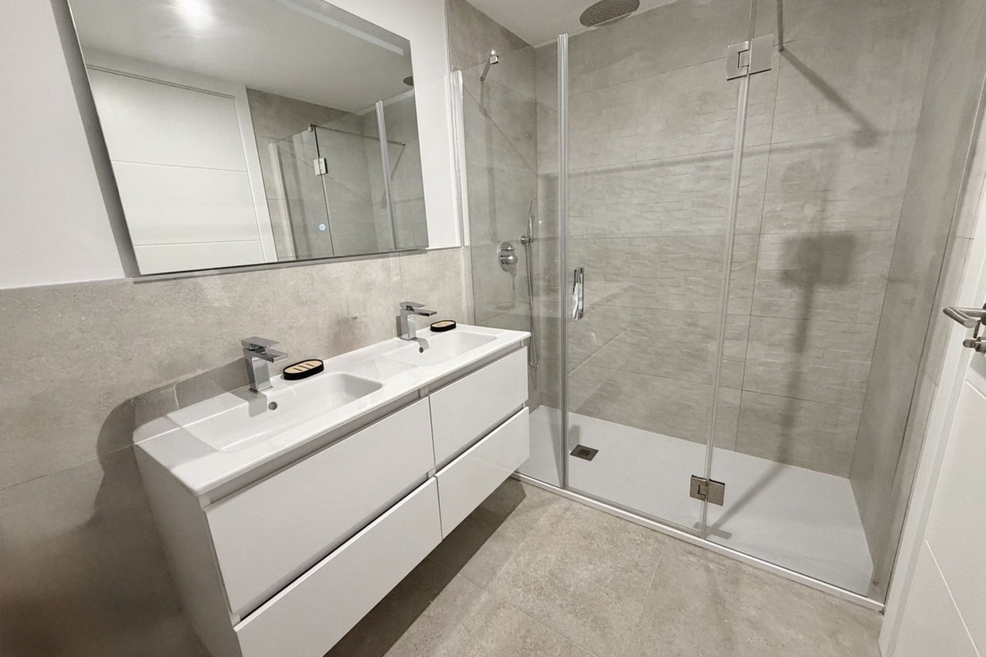 Rynek wtórny - apartment - Estepona - Bel Air