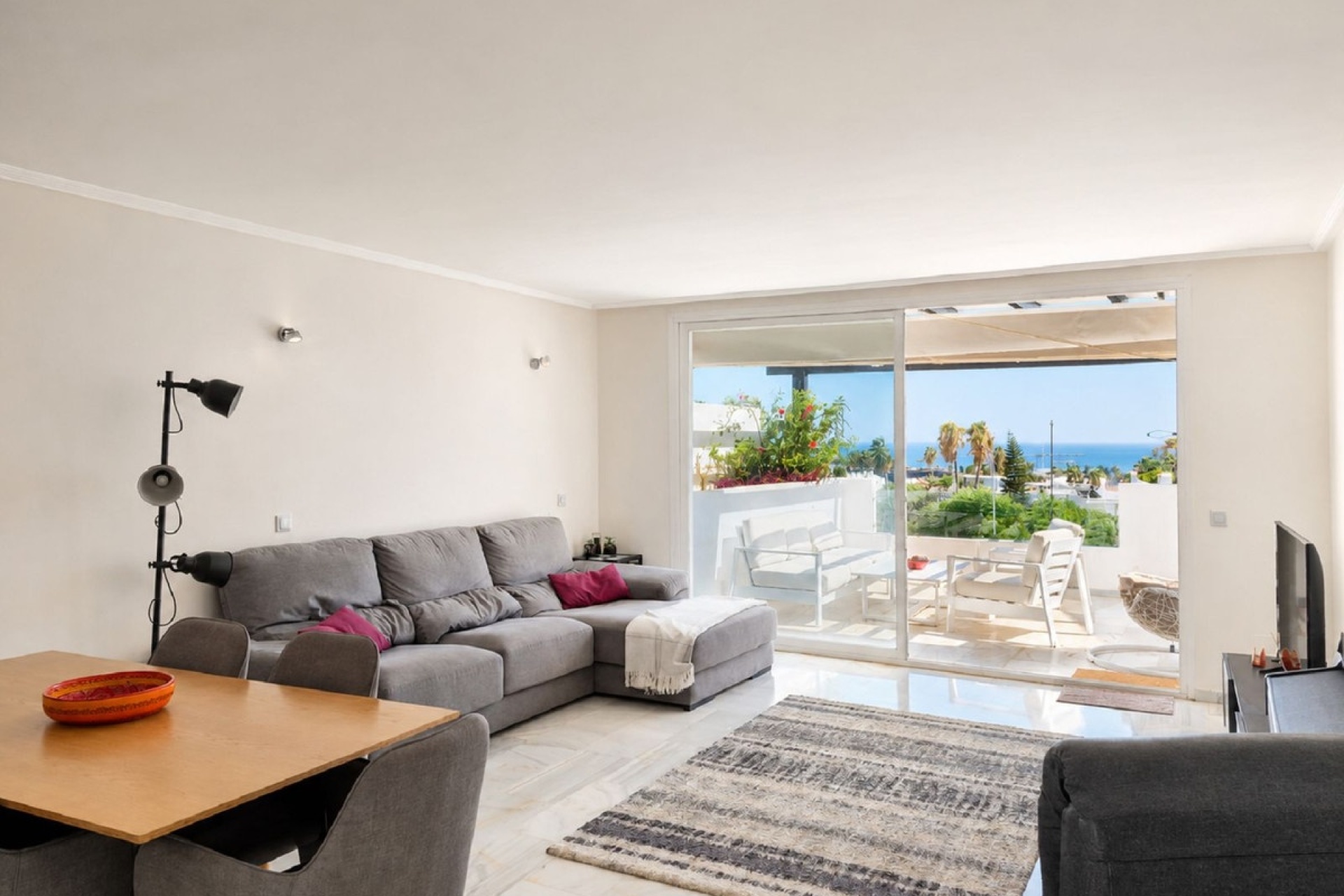 Rynek wtórny - apartment - Estepona - Bel Air