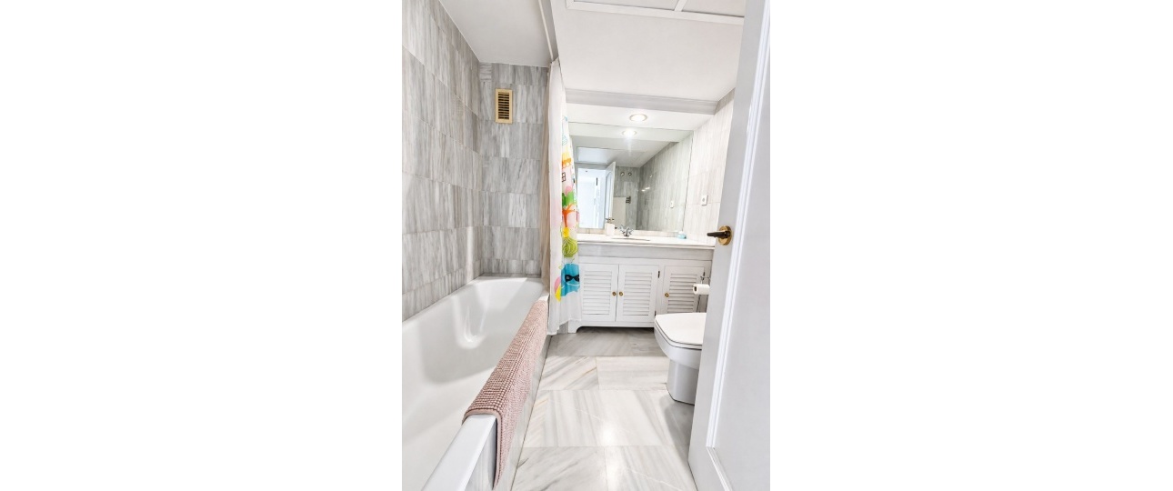 Rynek wtórny - apartment - Estepona - Bel Air