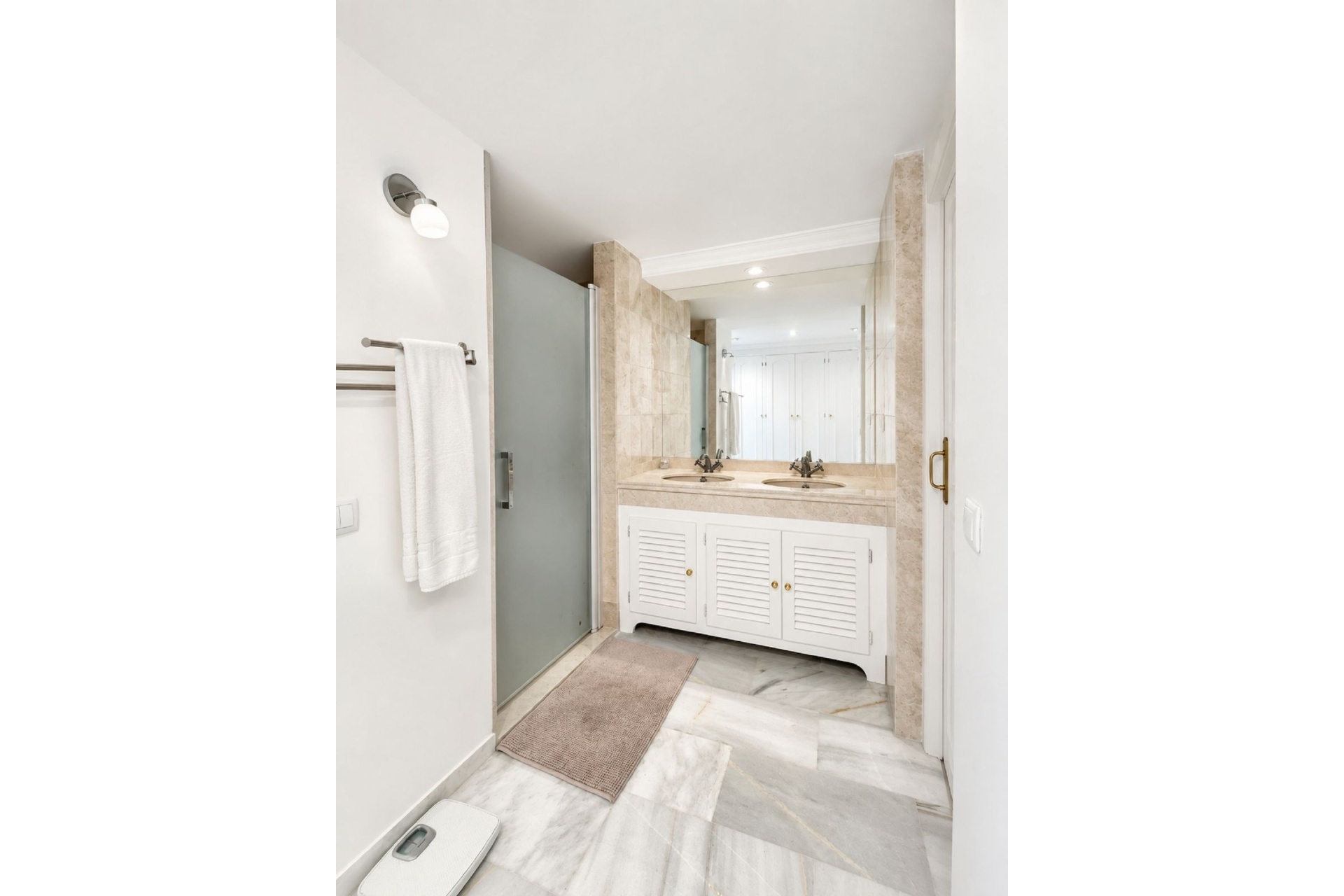 Rynek wtórny - apartment - Estepona - Bel Air