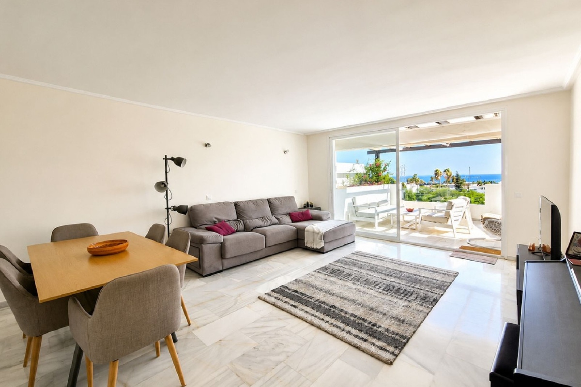 Rynek wtórny - apartment - Estepona - Bel Air