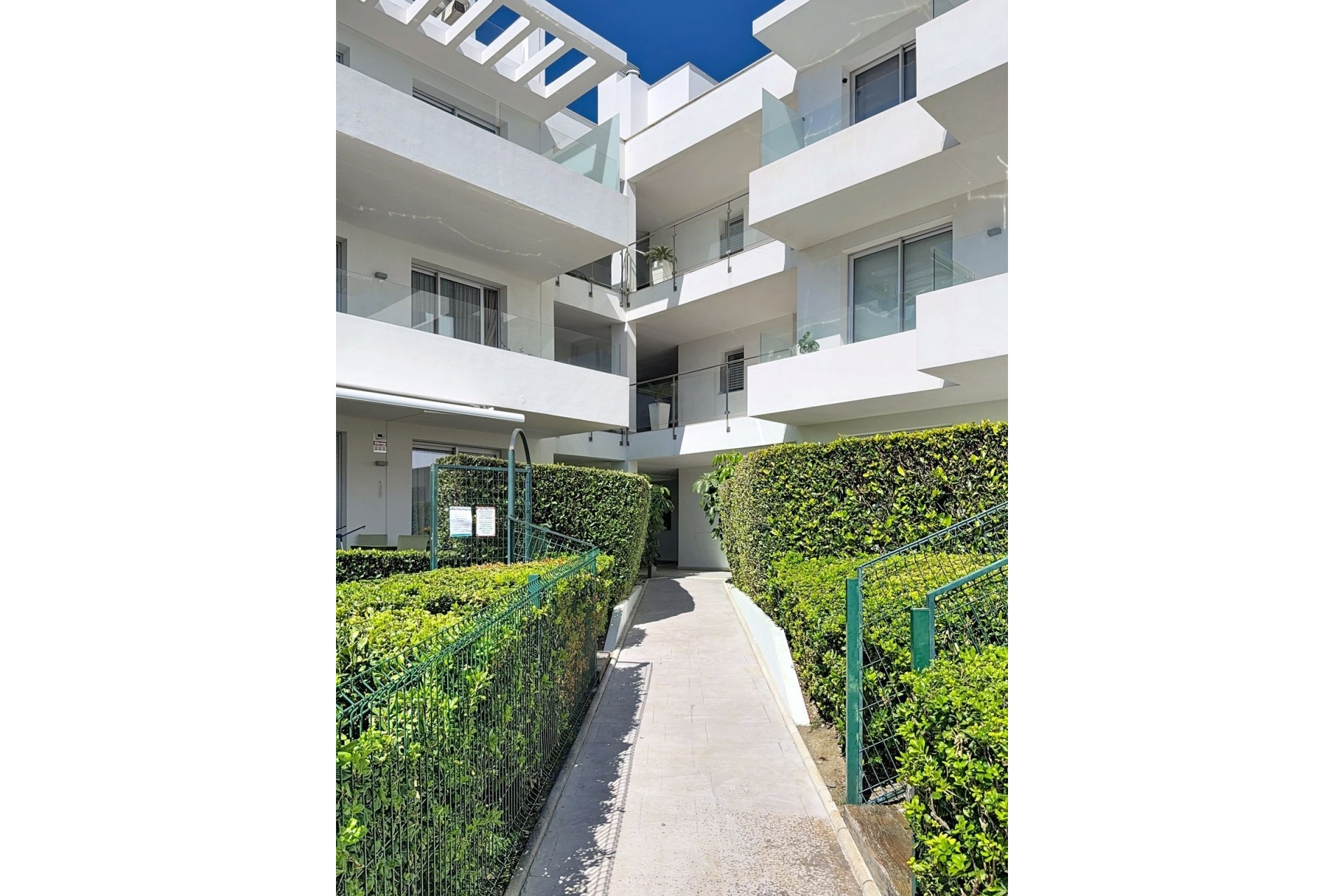 Rynek wtórny - apartment - Estepona - Bel Air
