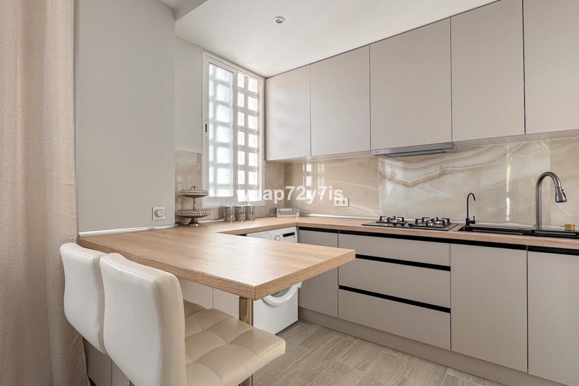 Rynek wtórny - apartment - Estepona - Bel Air