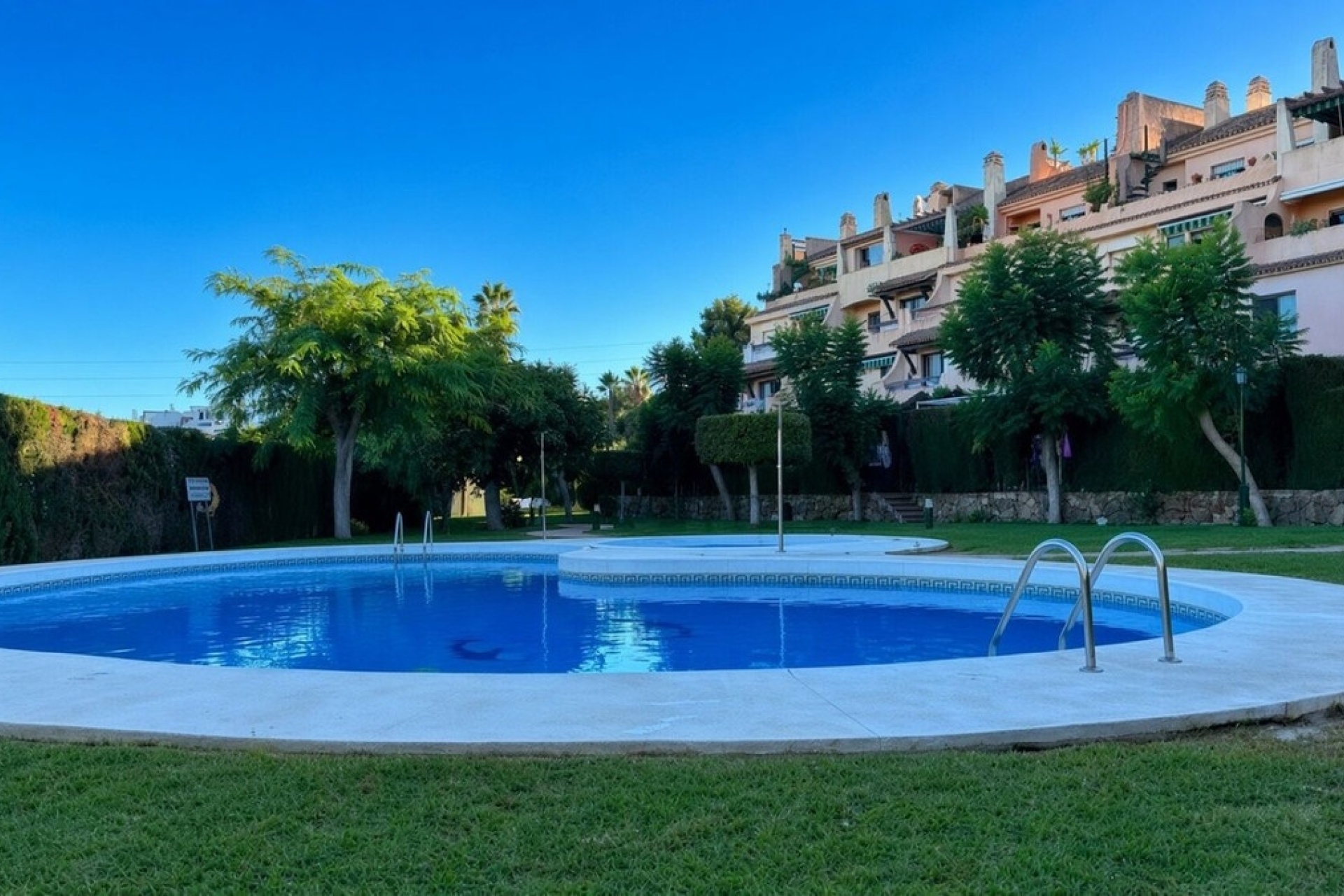 Rynek wtórny - apartment - Estepona - Bel Air