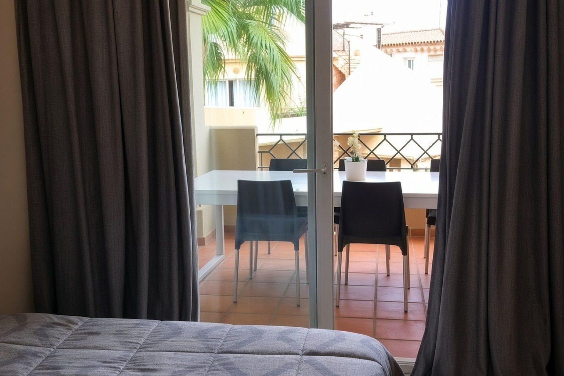 Rynek wtórny - apartment - Estepona - Bel Air