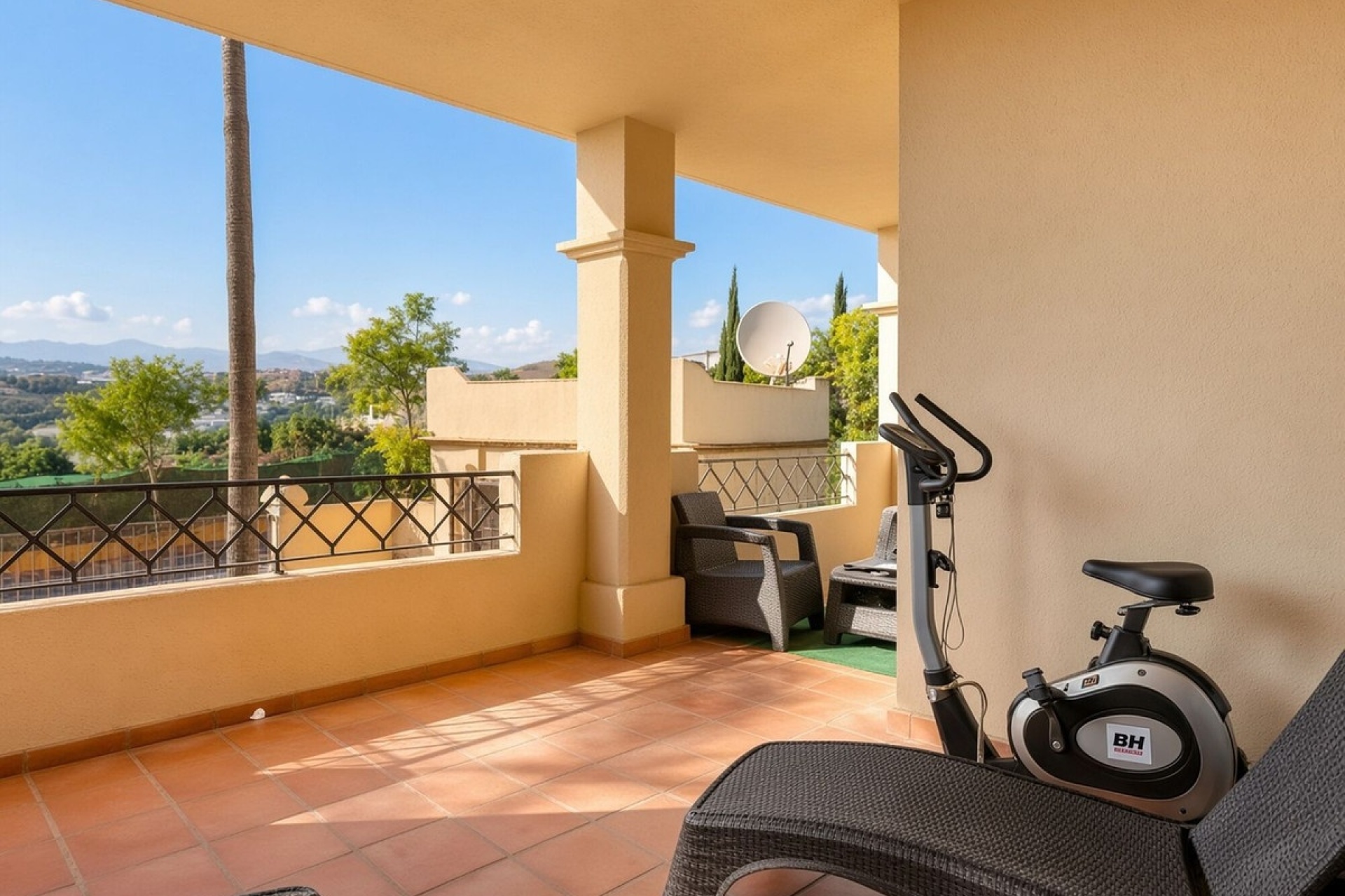 Rynek wtórny - apartment - Estepona - Bel Air