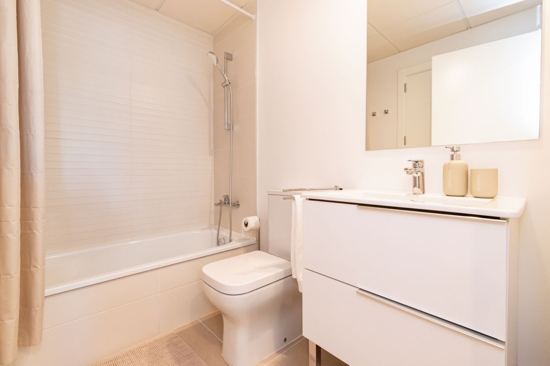 Rynek wtórny - apartment - Estepona - Bel Air