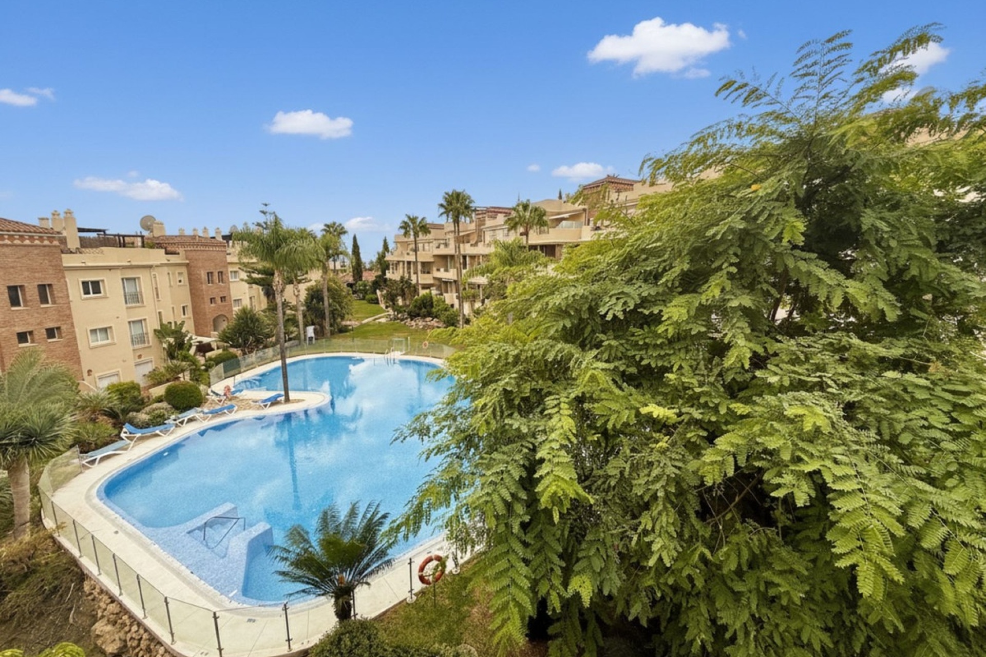 Rynek wtórny - apartment - Estepona - Bel Air