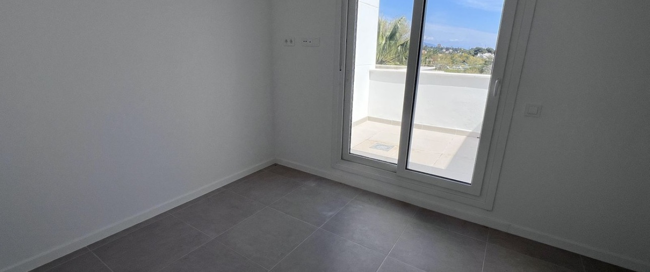 Rynek wtórny - apartment - Estepona - Bel Air