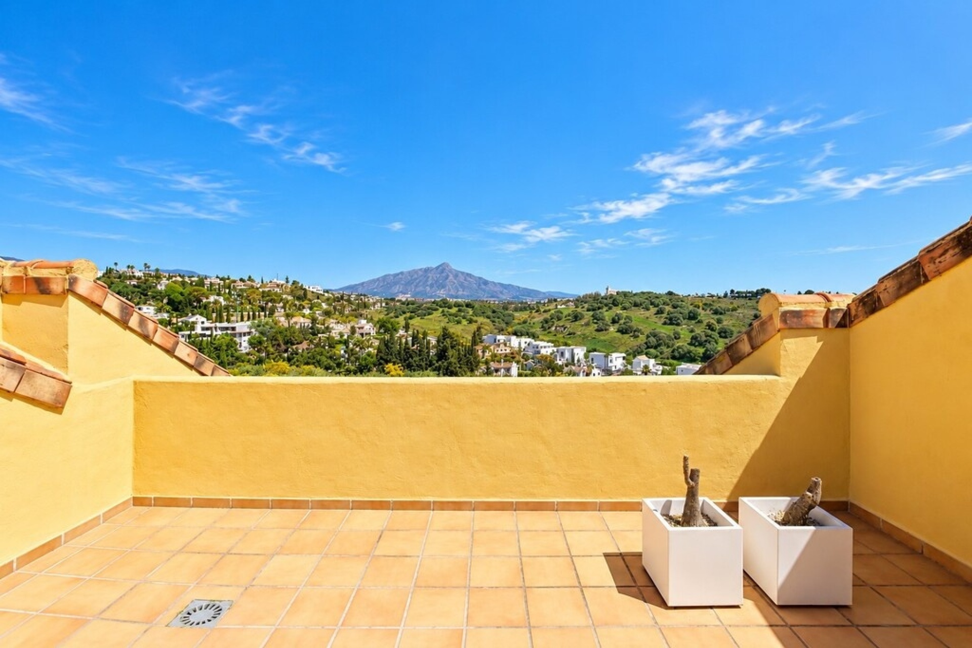 Rynek wtórny - apartment - Estepona - Bel Air