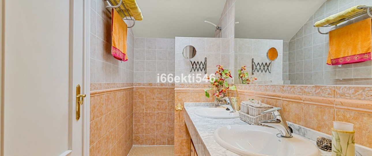Rynek wtórny - apartment - Estepona - Bel Air