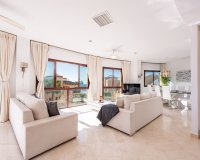 Rynek wtórny - apartment - Estepona - Costalita