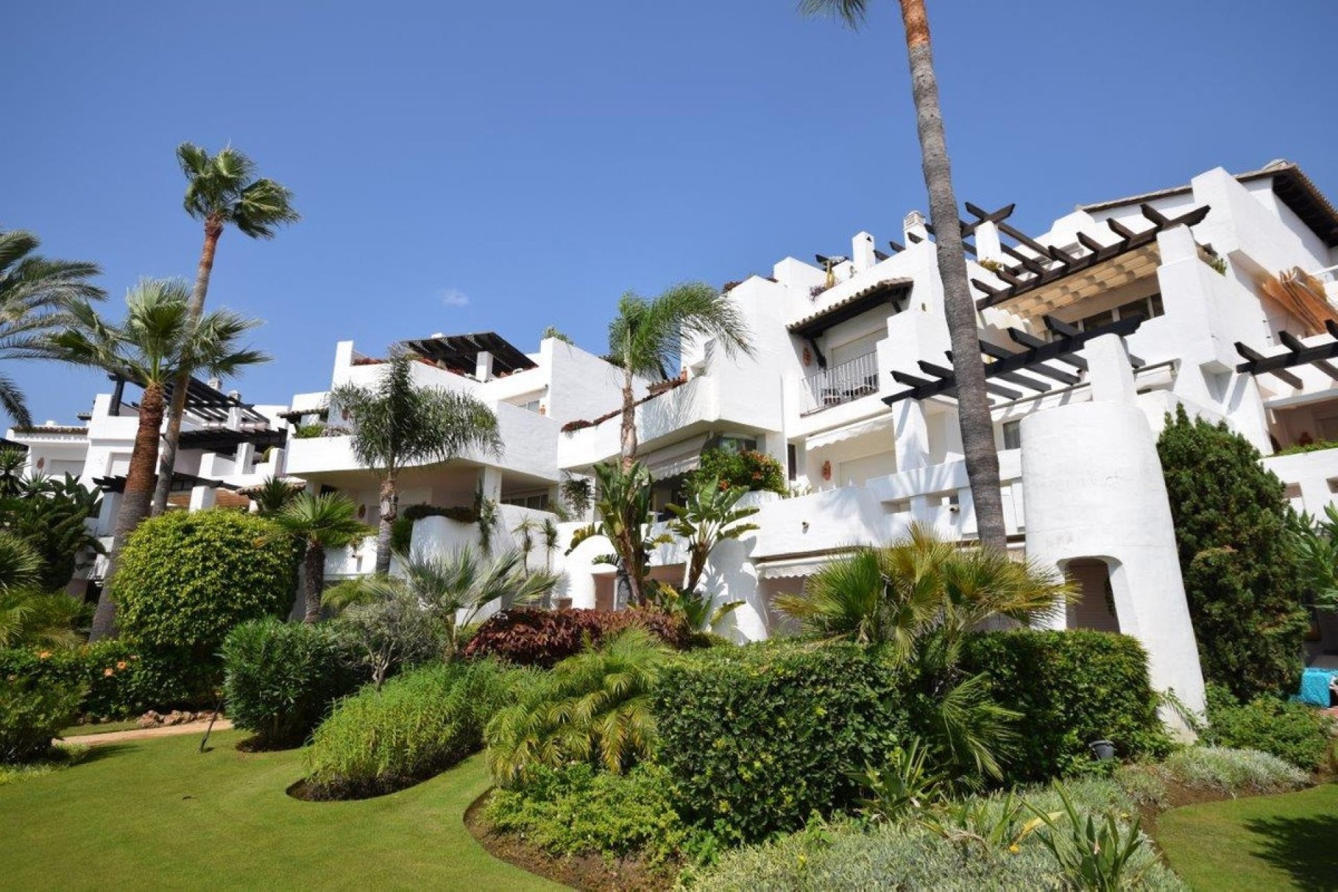 Rynek wtórny - apartment - Estepona - Costalita