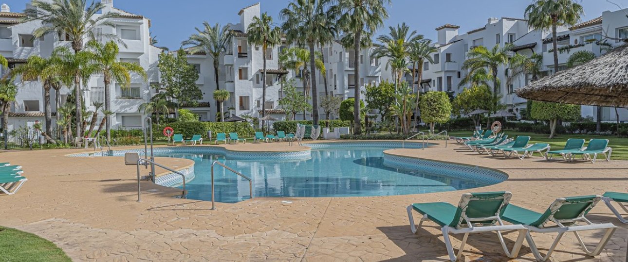 Rynek wtórny - apartment - Estepona - Costalita