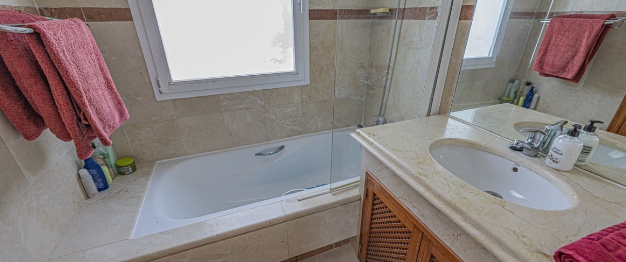 Rynek wtórny - apartment - Estepona - Costalita