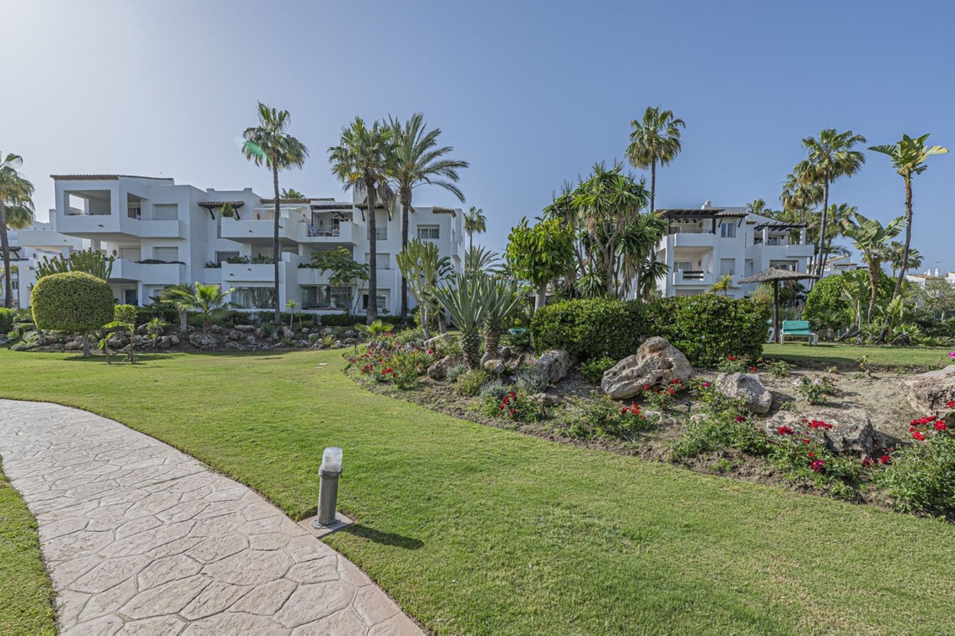 Rynek wtórny - apartment - Estepona - Costalita