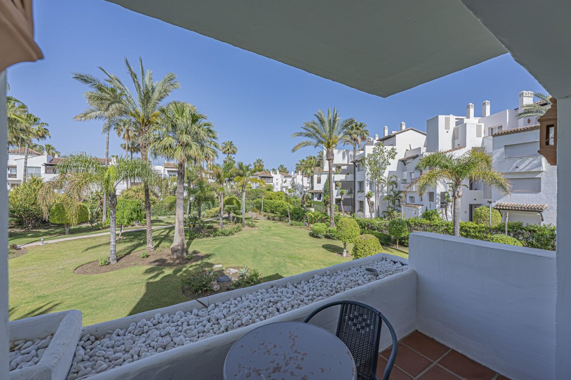 Rynek wtórny - apartment - Estepona - Costalita