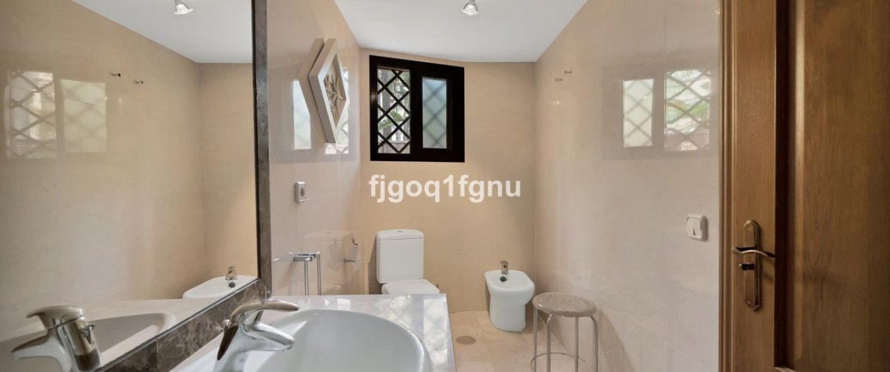 Rynek wtórny - apartment - Estepona - Costalita
