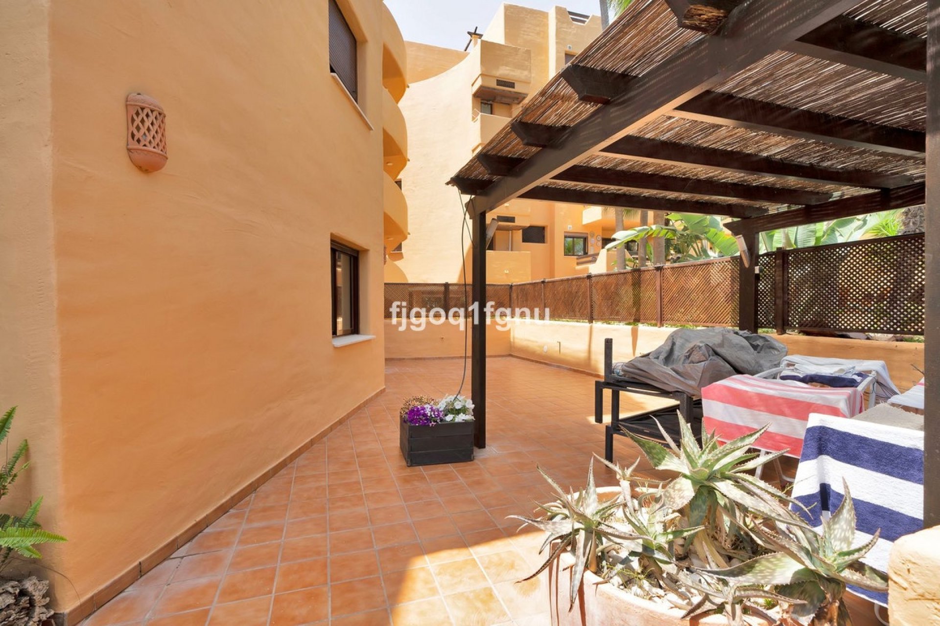 Rynek wtórny - apartment - Estepona - Costalita