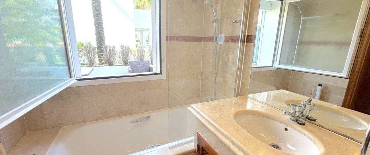 Rynek wtórny - apartment - Estepona - Costalita