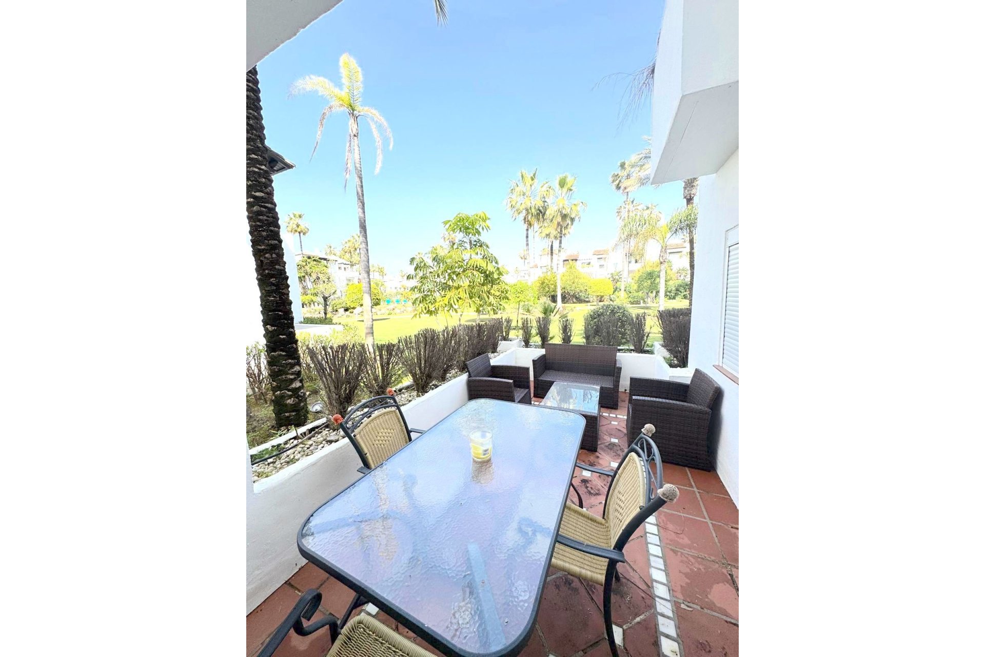 Rynek wtórny - apartment - Estepona - Costalita