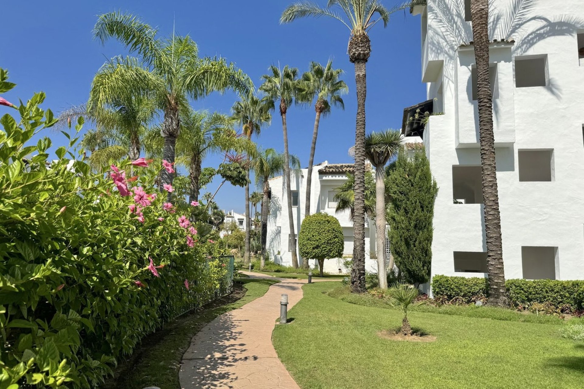 Rynek wtórny - apartment - Estepona - Costalita