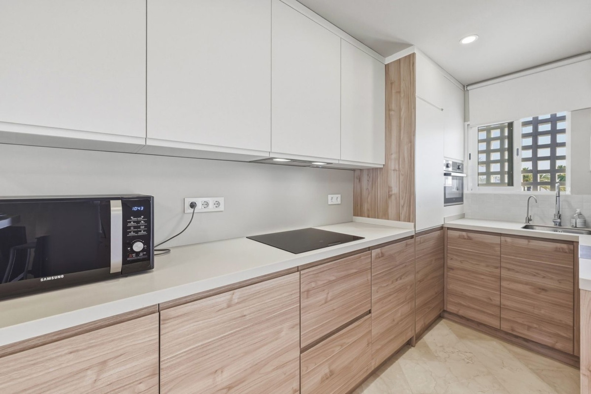 Rynek wtórny - apartment - Estepona - Costalita
