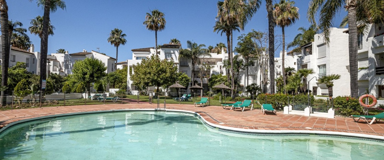 Rynek wtórny - apartment - Estepona - Costalita