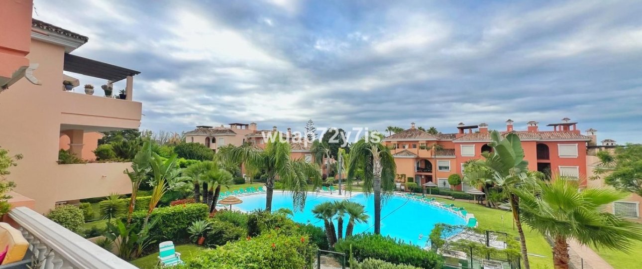 Rynek wtórny - apartment - Estepona - Costalita