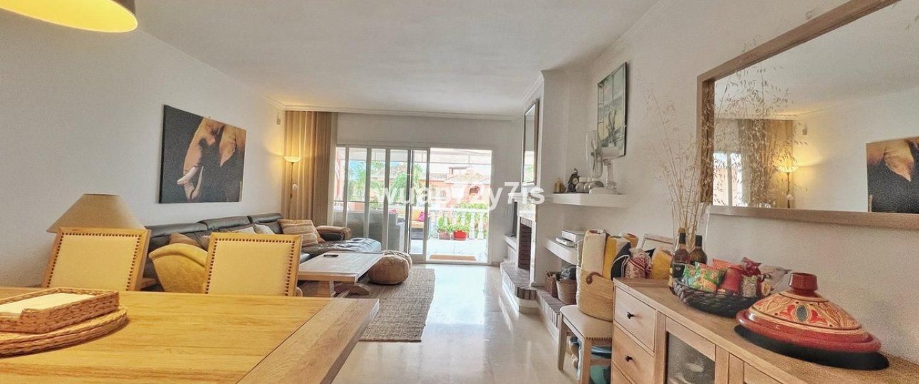 Rynek wtórny - apartment - Estepona - Costalita