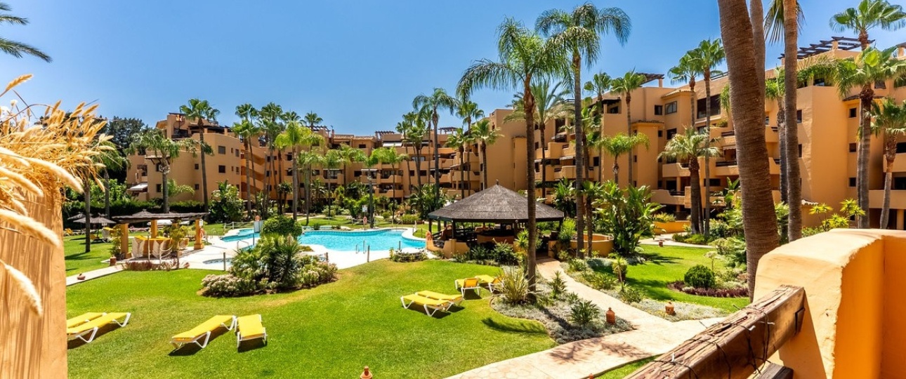Rynek wtórny - apartment - Estepona - Costalita