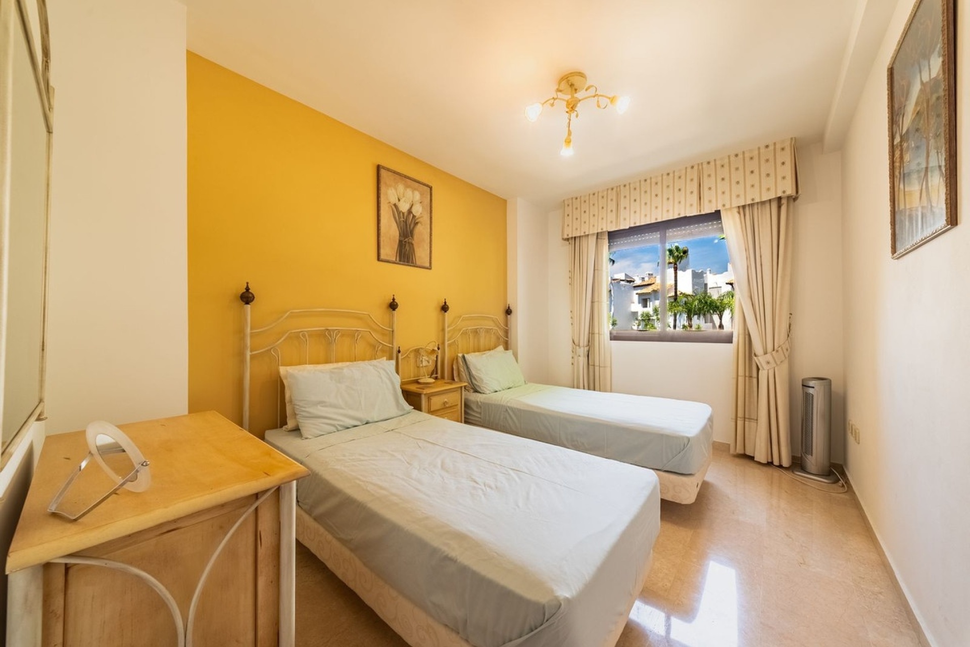 Rynek wtórny - apartment - Estepona - Costalita
