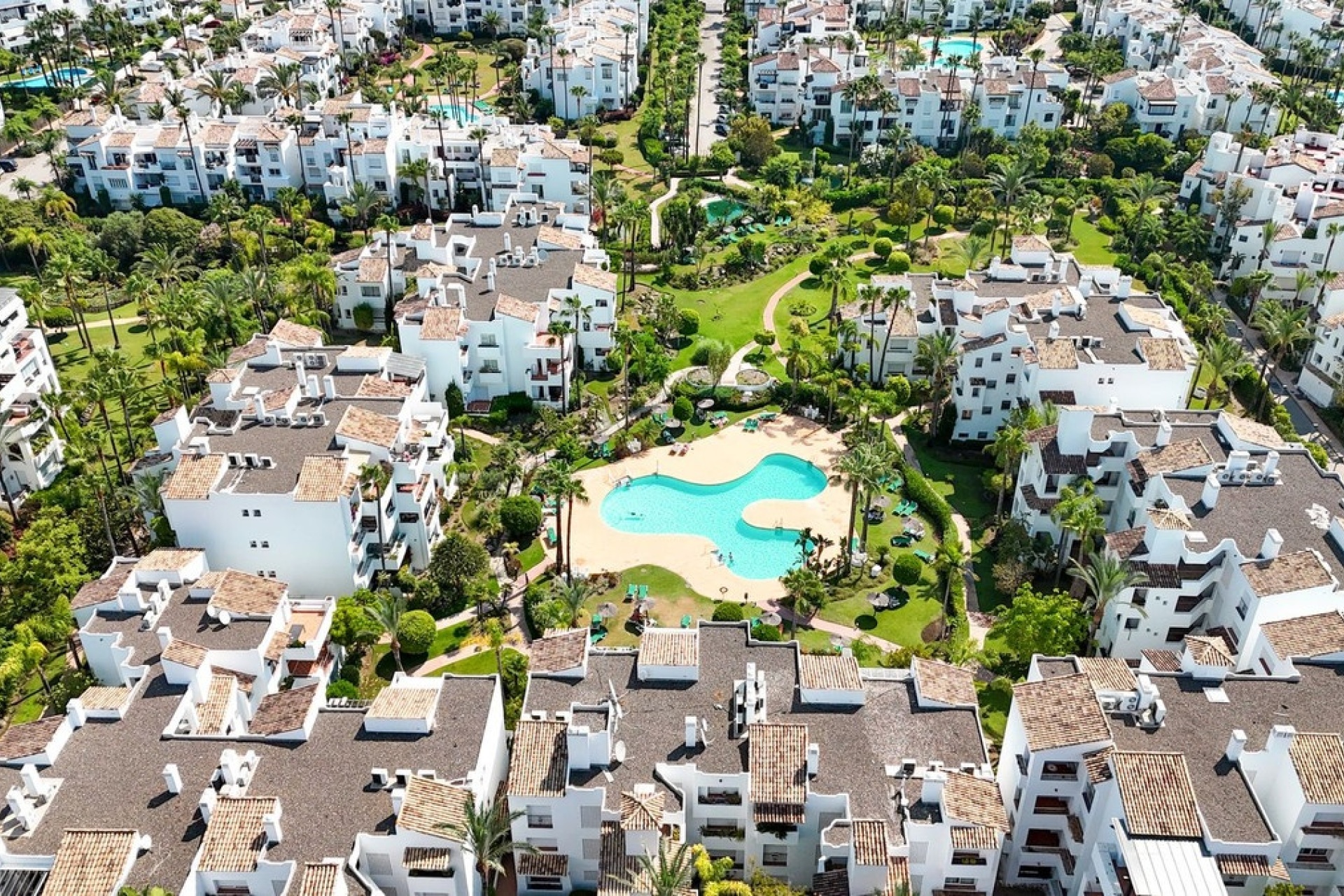 Rynek wtórny - apartment - Estepona - Costalita