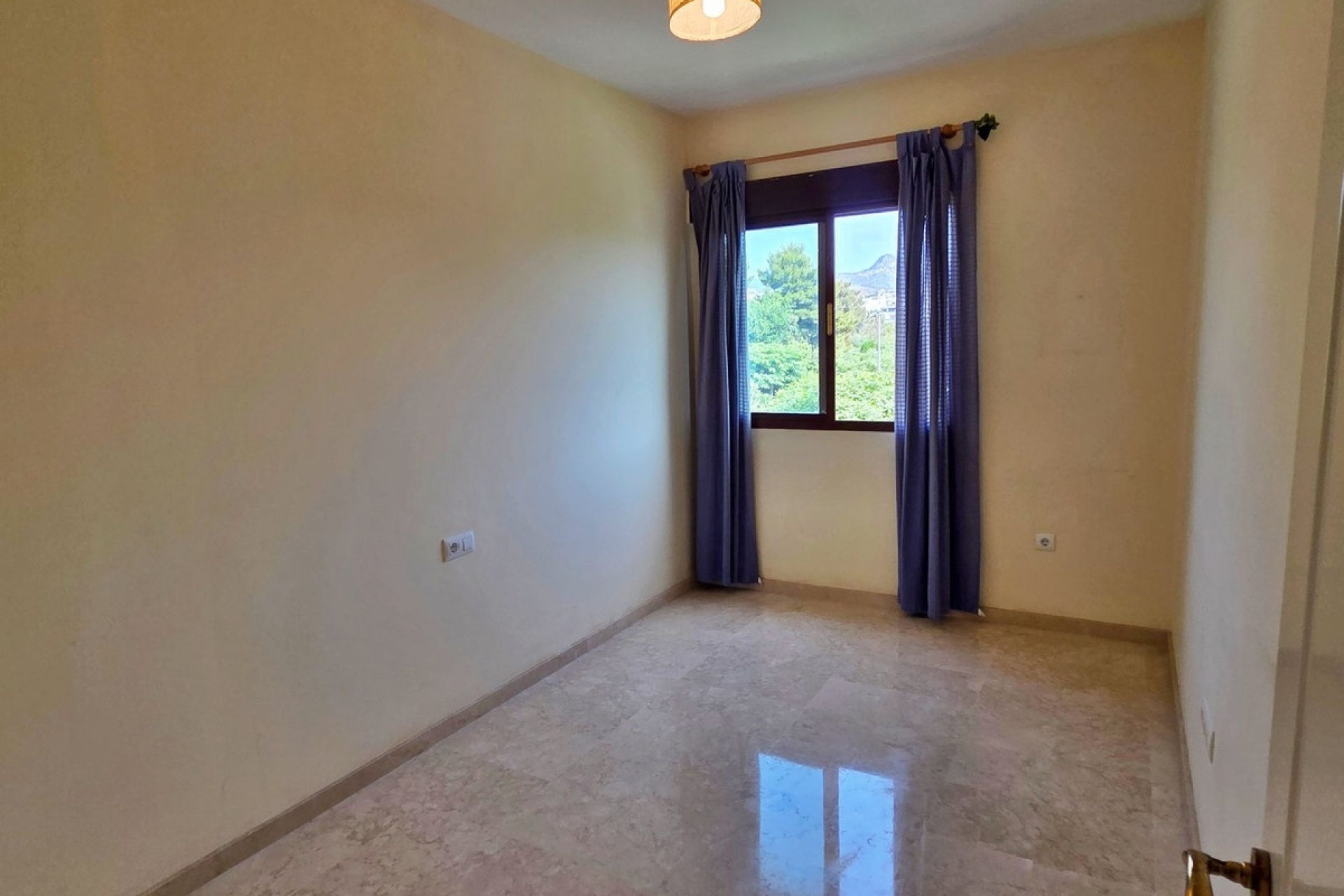 Rynek wtórny - apartment - Estepona - Costalita