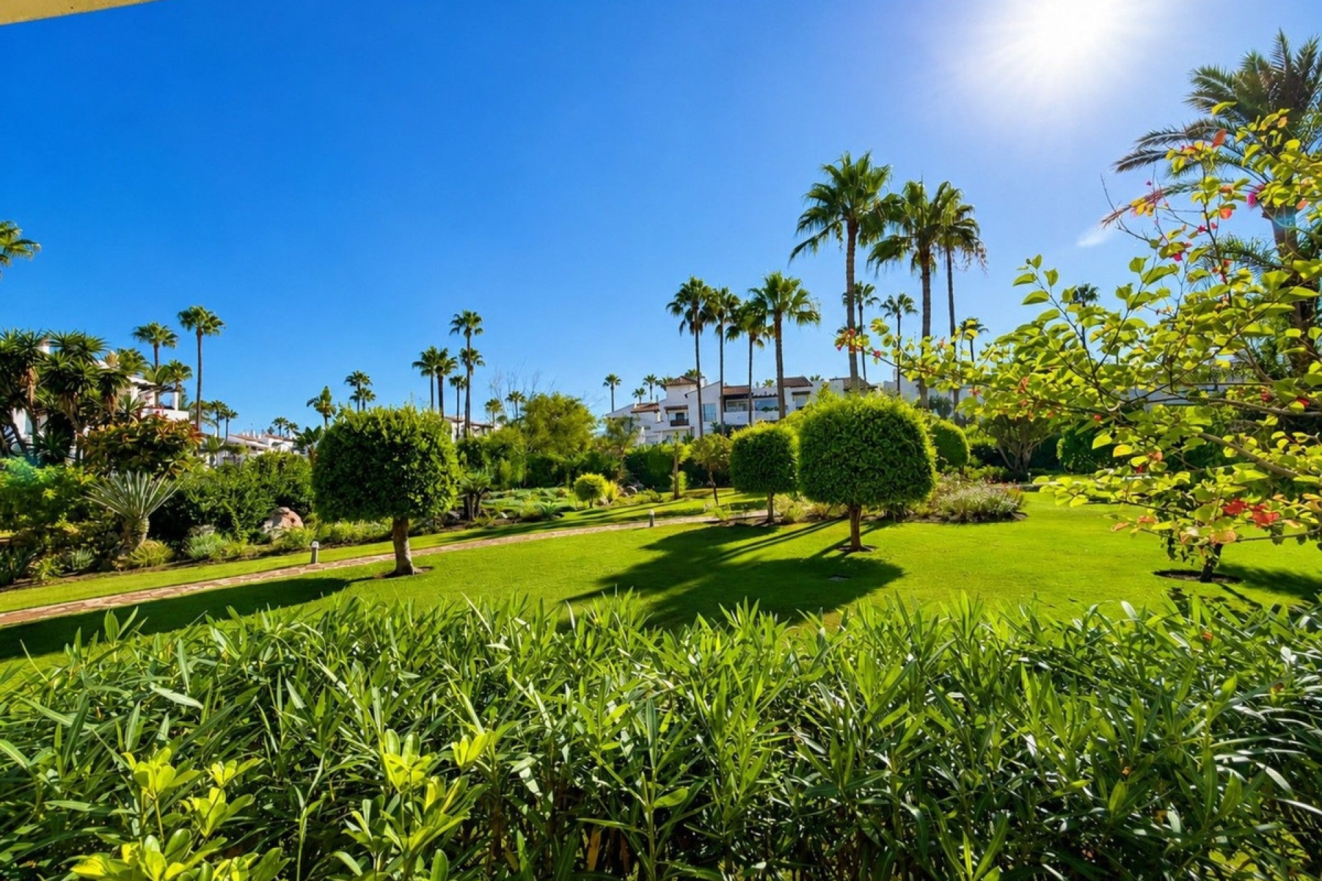 Rynek wtórny - apartment - Estepona - Costalita