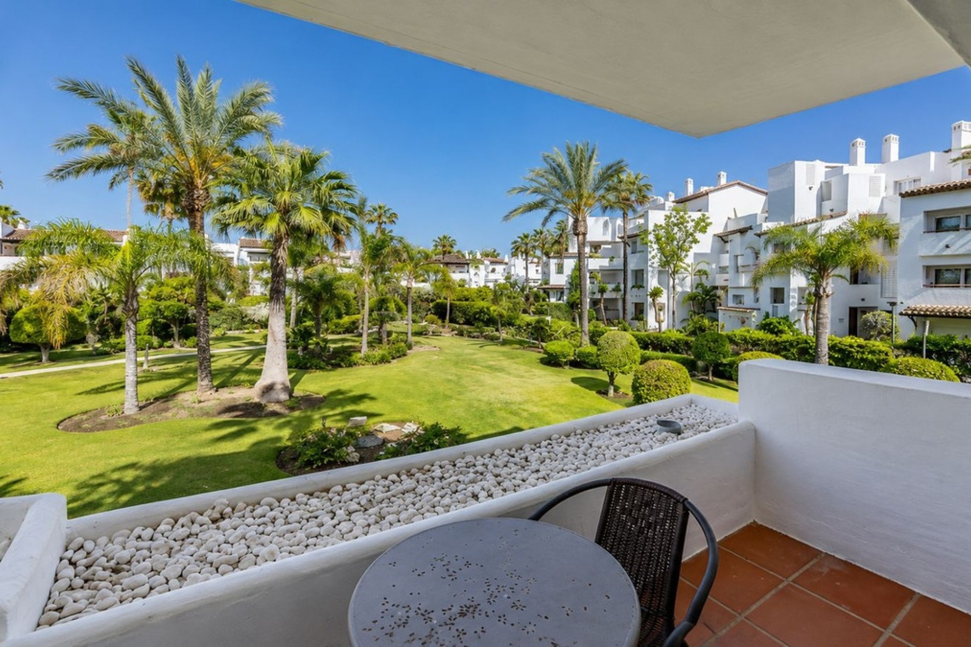 Rynek wtórny - apartment - Estepona - Costalita